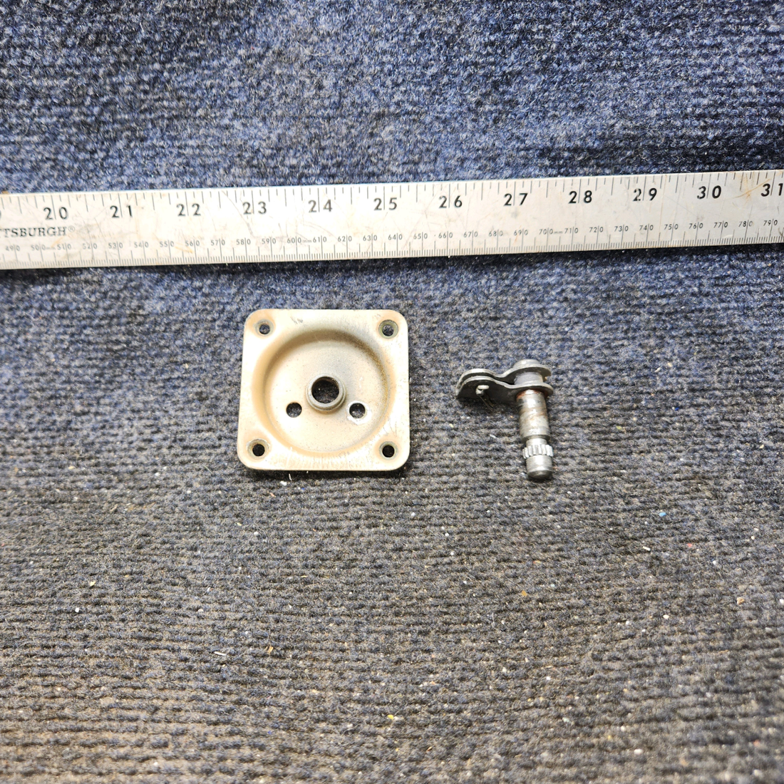 Used aircraft parts for sale, 0413195-3, 0511227-7 Cessna 172E Cabin Door Handle Plate Assembly with Shaft