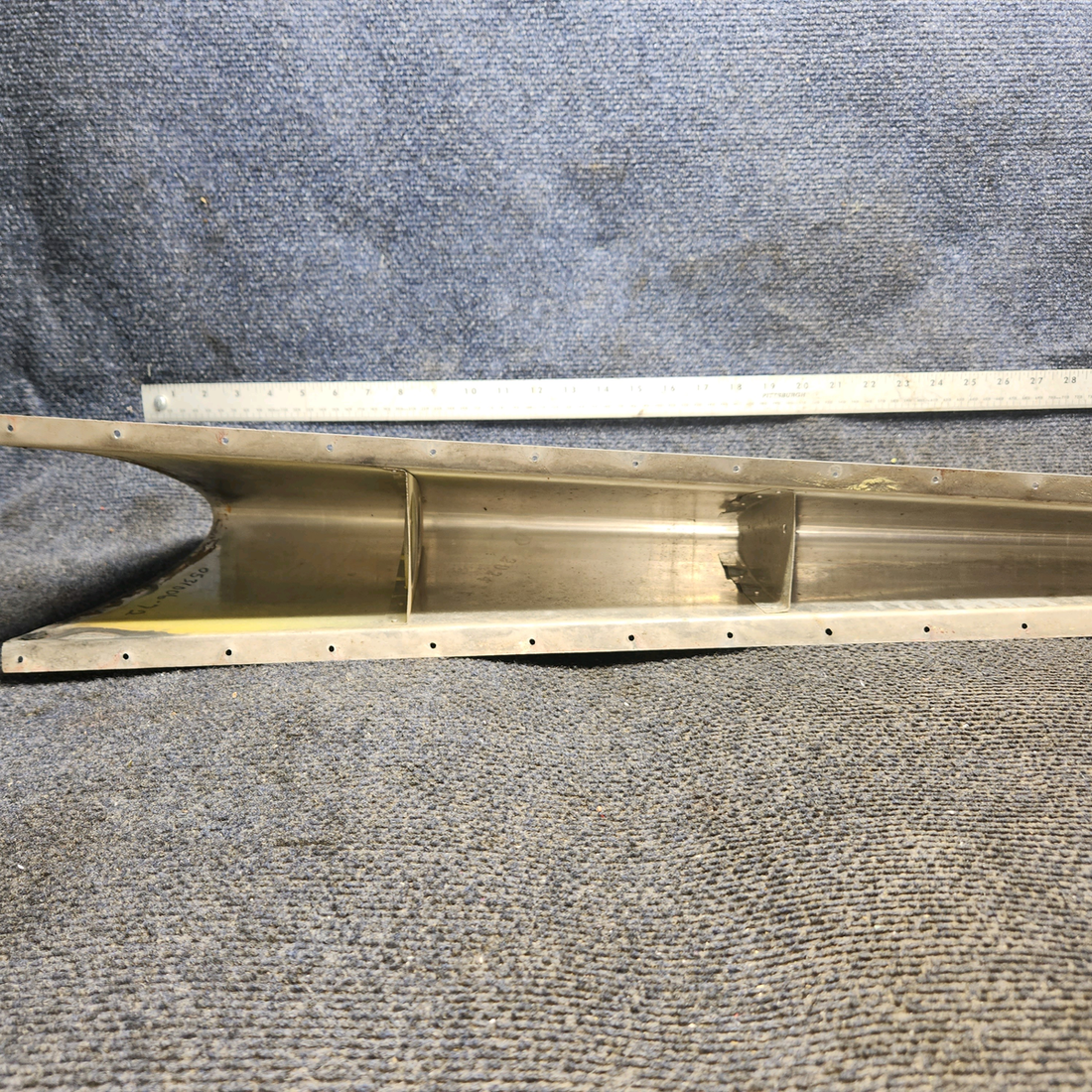 Used aircraft parts for sale, 0531001-6 Cessna 172 Dorsal Fin