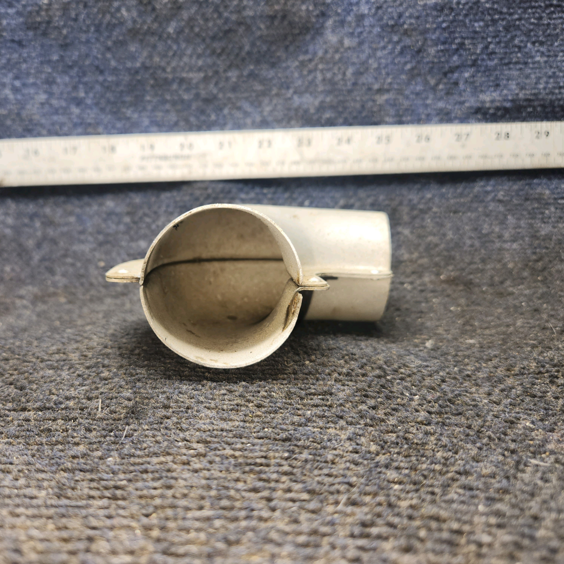 Used aircraft parts for sale, 0413233 cessna 150G Cabin Air Vent Elbow