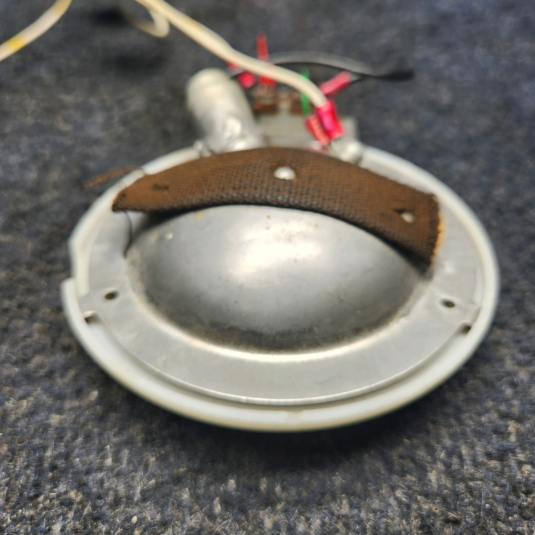Used aircraft parts for sale, 66632-000 PIPER PA28-140 REFLECTOR DOME LIGHT ASSY (VOLTS: 14)
