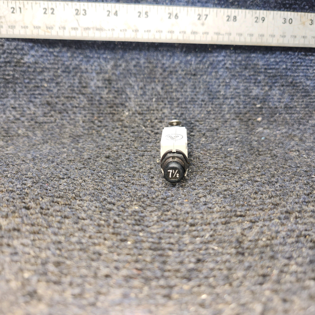 Used aircraft parts for sale, 7277-2-7.5 Klixon 7274-2 Cessna 172E Circuit Breaker 7.5 AMP