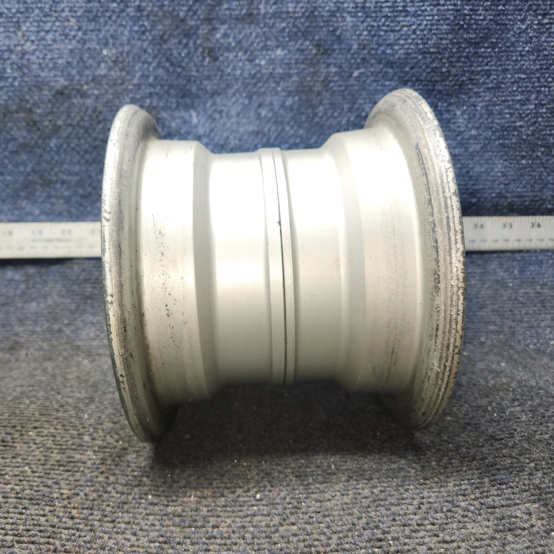 Used aircraft parts for sale, 40-97A Parker Cessna 172E 6.00-6 Main Wheel