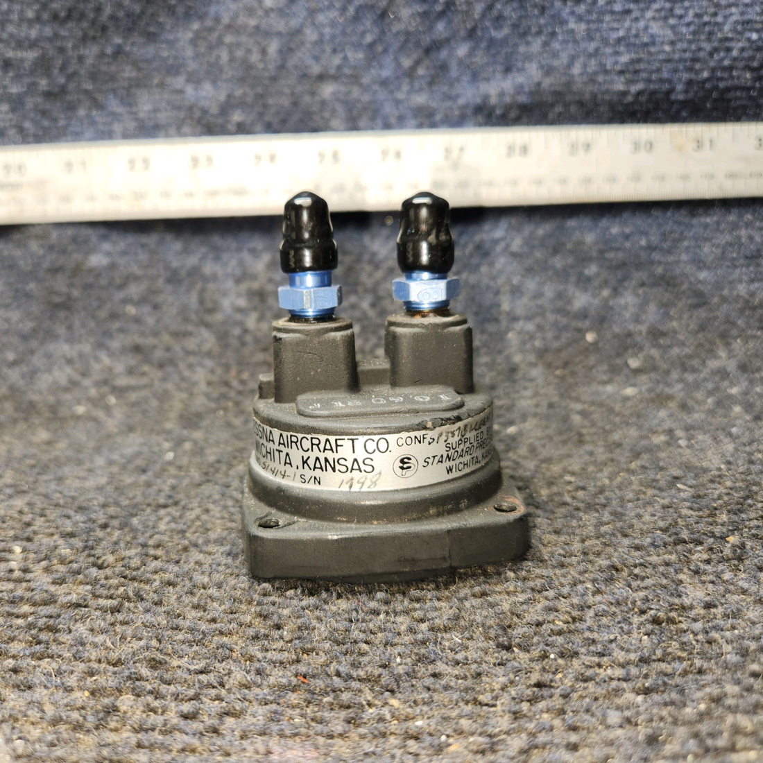 Used aircraft parts for sale, 51414-1 Standard Precision Cessna 172F Suction Indicator