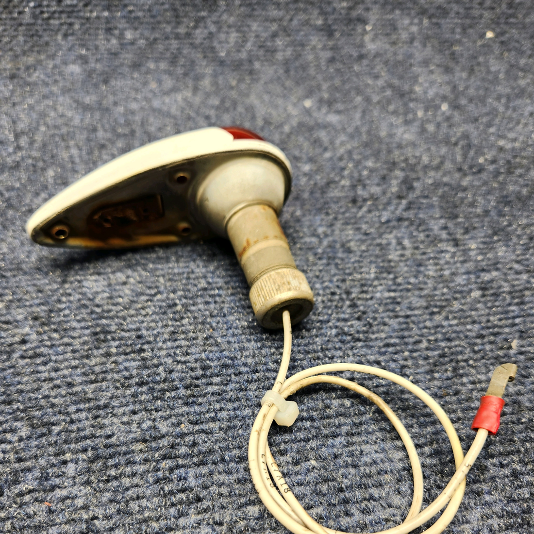 Used aircraft parts for sale, A-1285-R-12 GRIMES Beechcraft C23 SUNDOWNER GRIMES NAVIGATION LIGHT ASSEMBLY LH (VOLTS: 14) RED