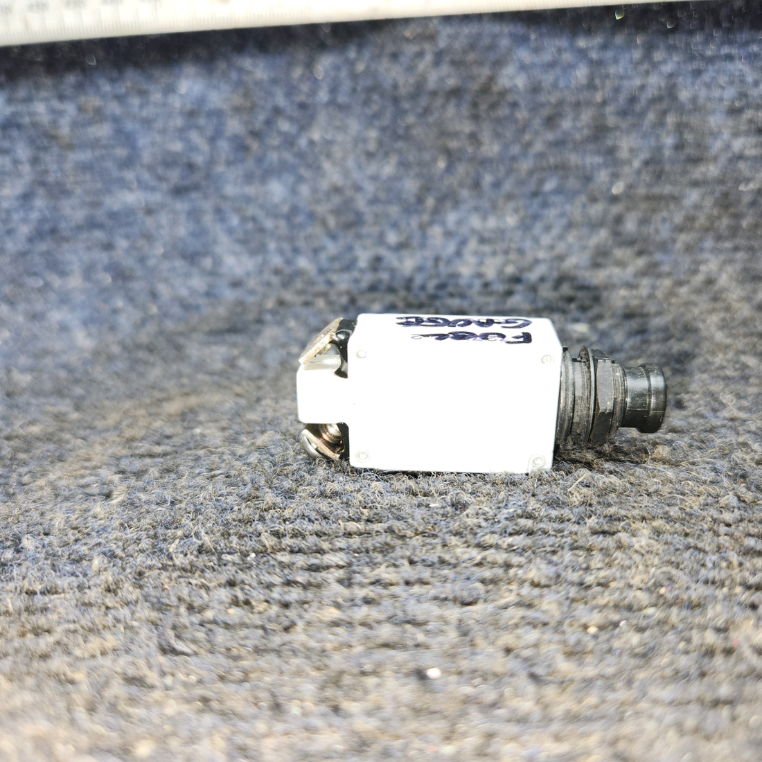 Used aircraft parts for sale, 7277-2-2 klixon 7274-2 PIPER PA-24-250 Circuit Breaker 2 AMP - Price per Each