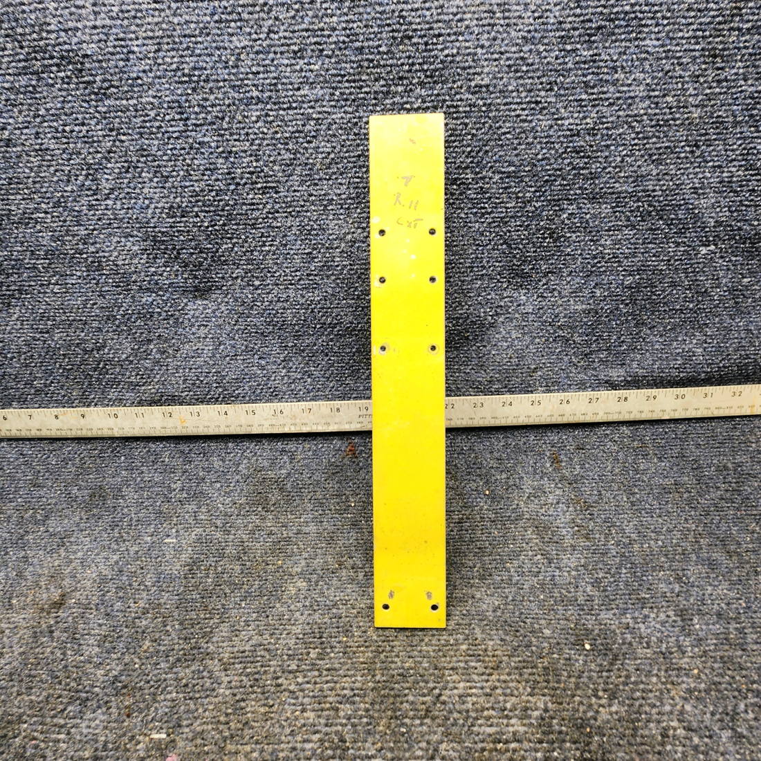 Used aircraft parts for sale, 33-534031-31 Beechcraft F33A SIDE SEAT TRACK / REAR INDBOARD OR OUTBOARD