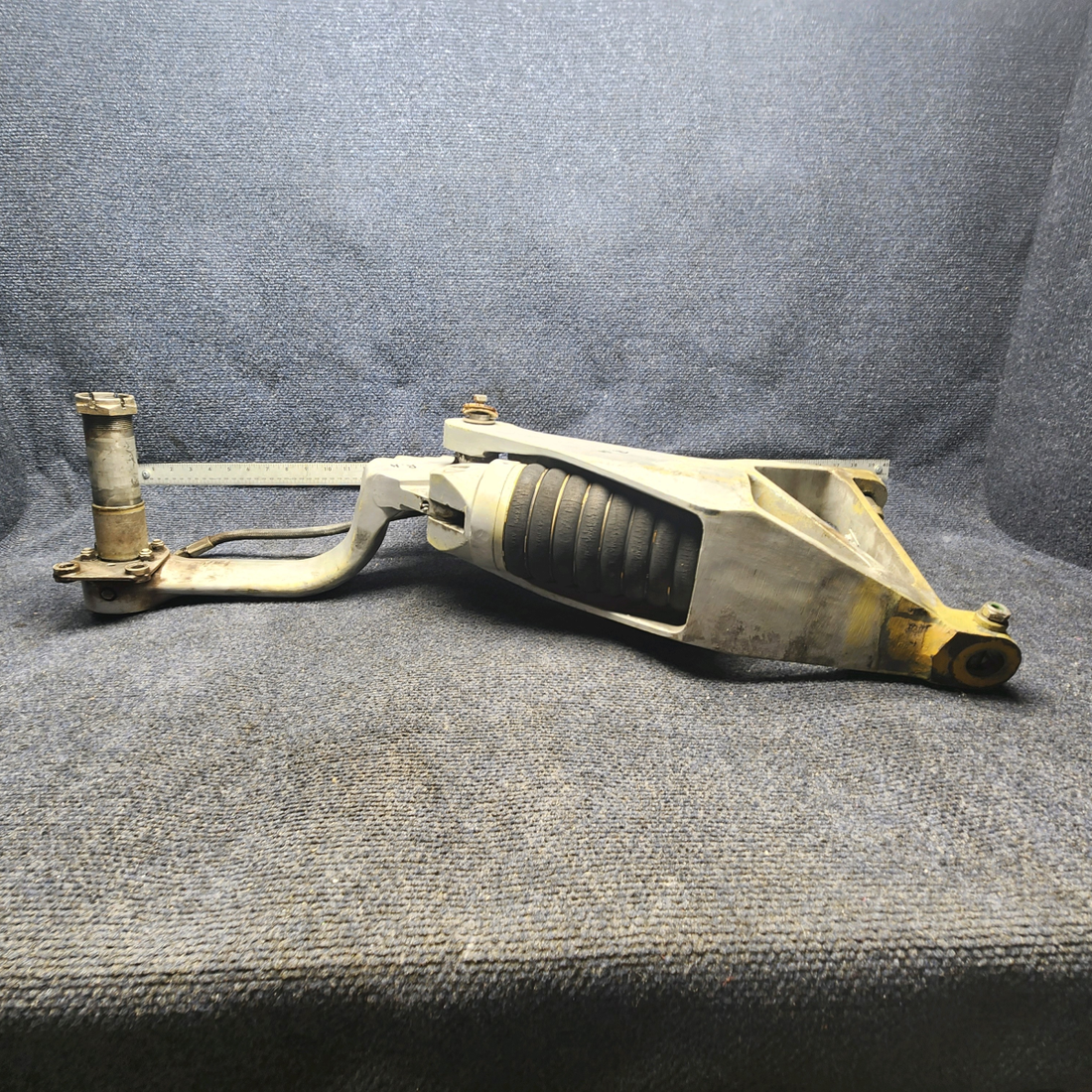 Used aircraft parts for sale, 169-810001-602 Beechcraft A24R Main Landing Gear Assembly RH