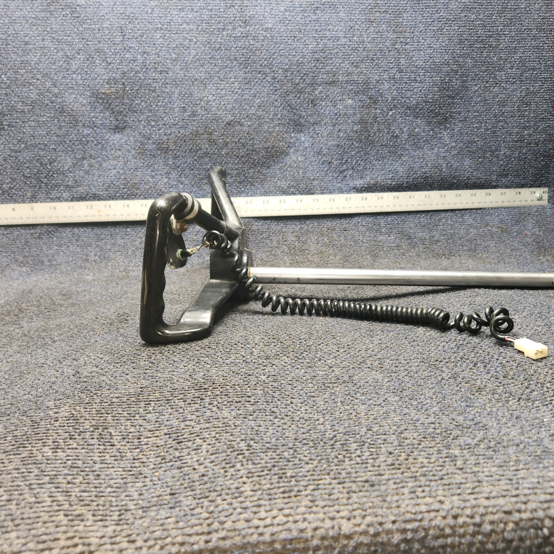 Used aircraft parts for sale, 78729-002 Piper PA28-140 Control Wheel Assembly - 3/4 Diameter