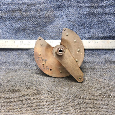 Used aircraft parts for sale, 0760612-7 Cessna 172F Flap Drive Pulley Assy - LH