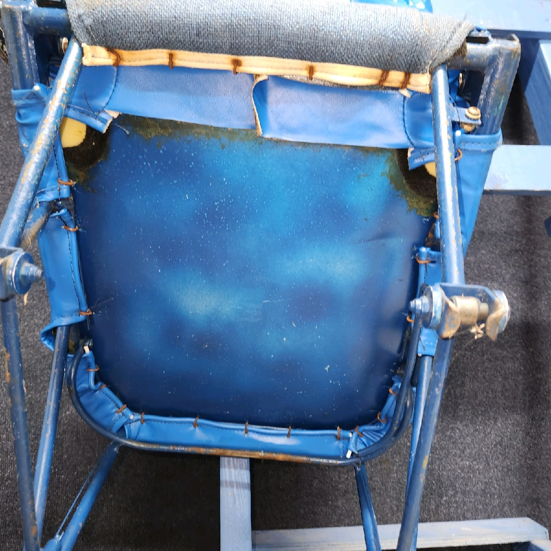 Used aircraft parts for sale, 79337-022 piper PA-28-181 Front Co-Pilot Seat Assembly – RH