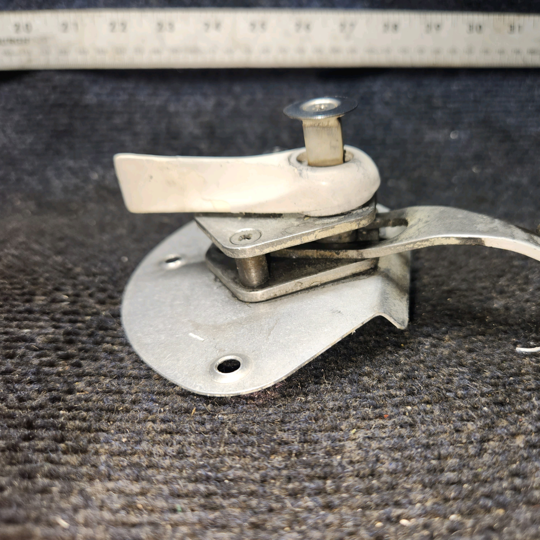 Used aircraft parts for sale, 96993-002 Piper PA32RT-300 Aft Cabin Door Auxiliary Latch Assembly