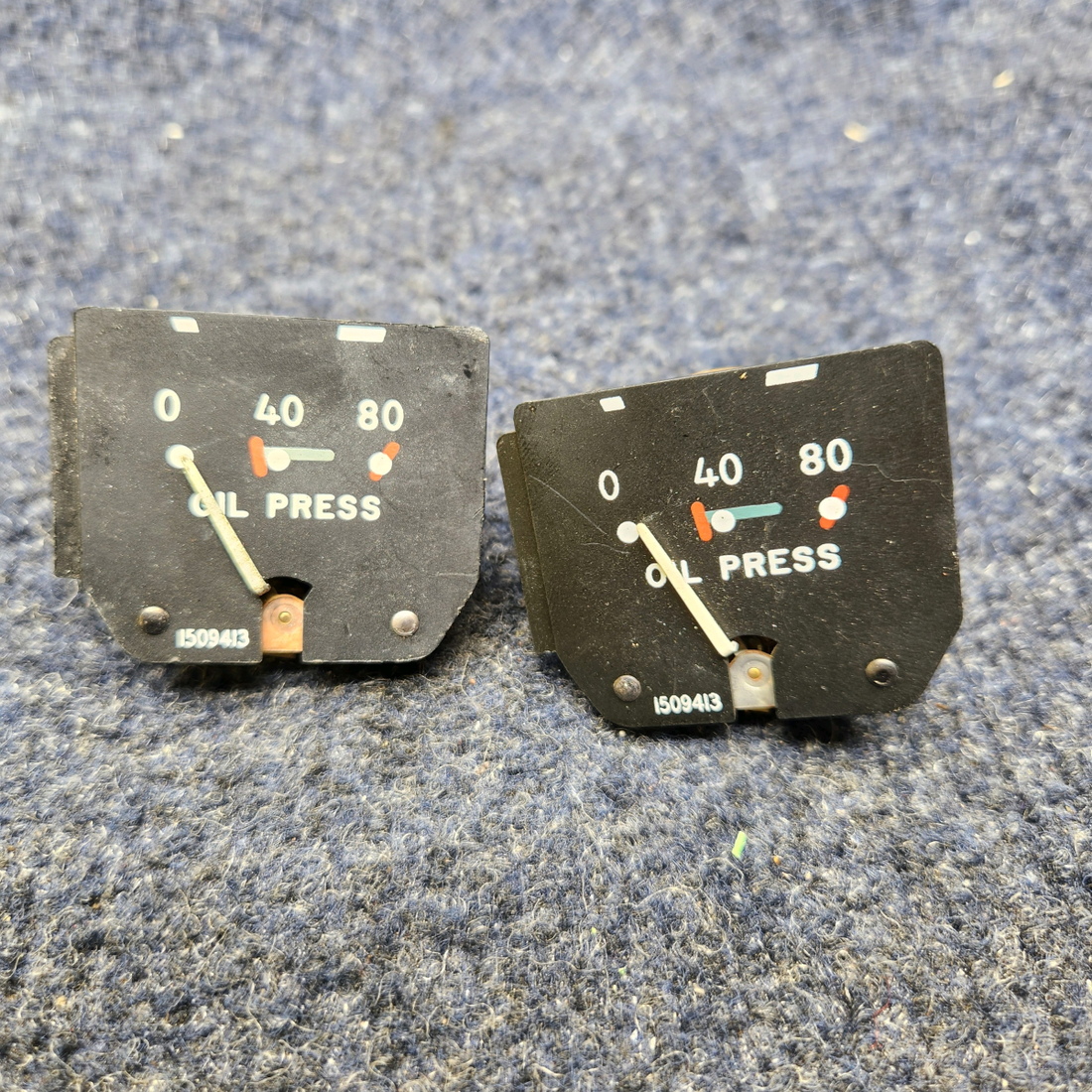Used aircraft parts for sale, 1509413 BEECHCRAFT F35 OIL PRESS INDICATOR PRICE PER EACH