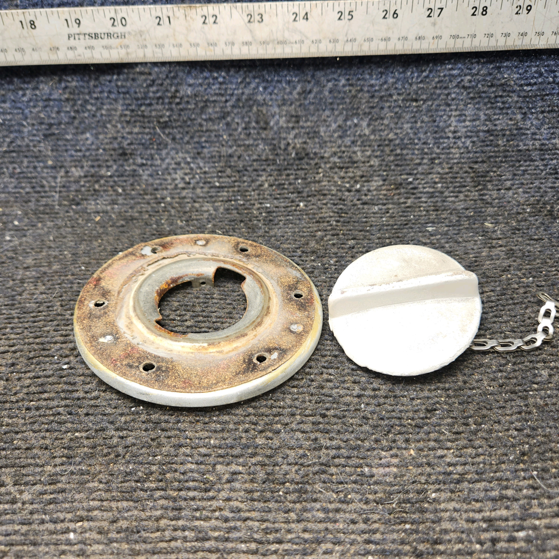 Used aircraft parts for sale, C156003-0101 cessna 172N Fuel Cap Assembly