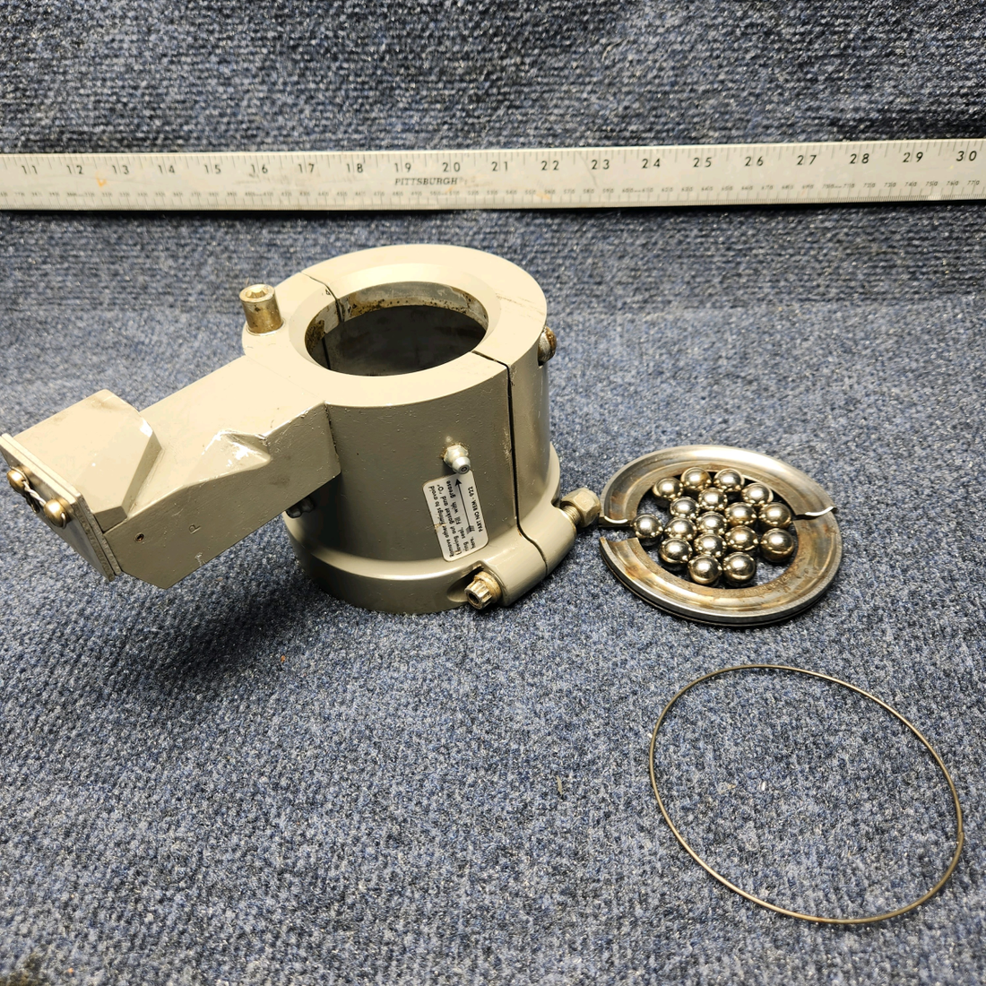 Used aircraft parts for sale, HC-A2V20-4A1 Hartzell BEECHCRAFT F35 HARTZELL TWO BLADE PROPELLER W/ ADAPTER KIT & LOGS (PROP STRUCK)