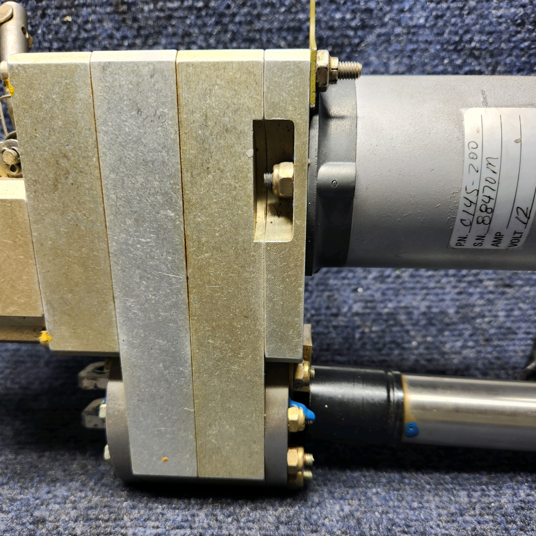 Used aircraft parts for sale, 560254-501 Vickers 102000-1 MOONEY M20J VICKERS LINEAR LANDING GEAR ACTUATOR (12V, 55A)