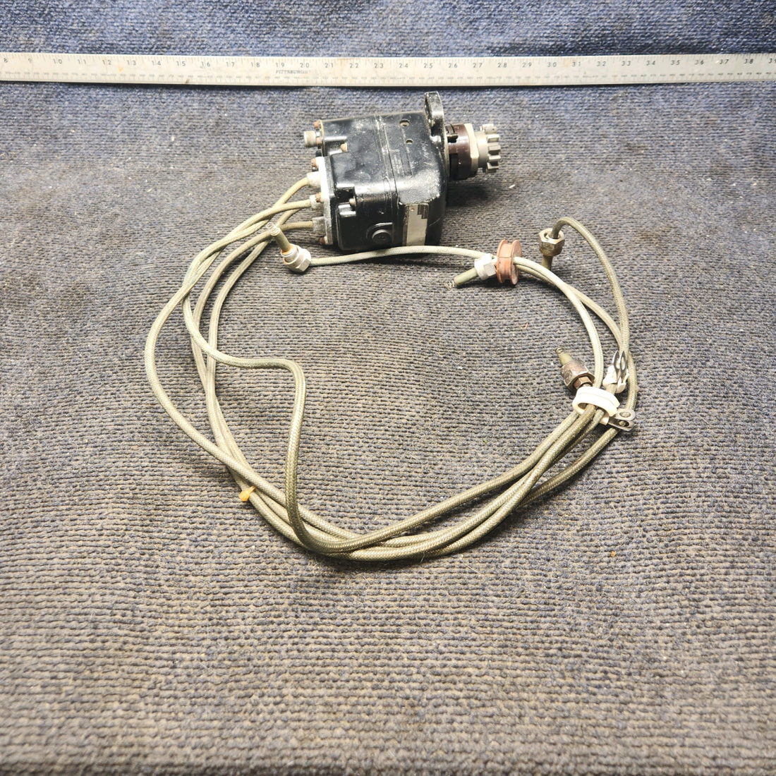 Used aircraft parts for sale, 10-51360-29 Bendix Piper PA-28-140 Magneto