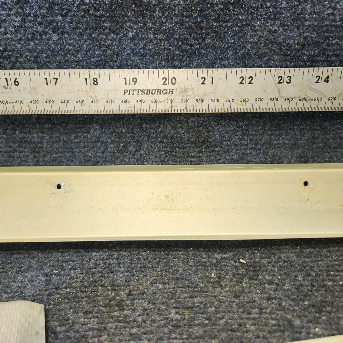 Used aircraft parts for sale, 630171-009 Piper PA28-140 REAR RH RETAINERS AND PLATE WINDOW SET