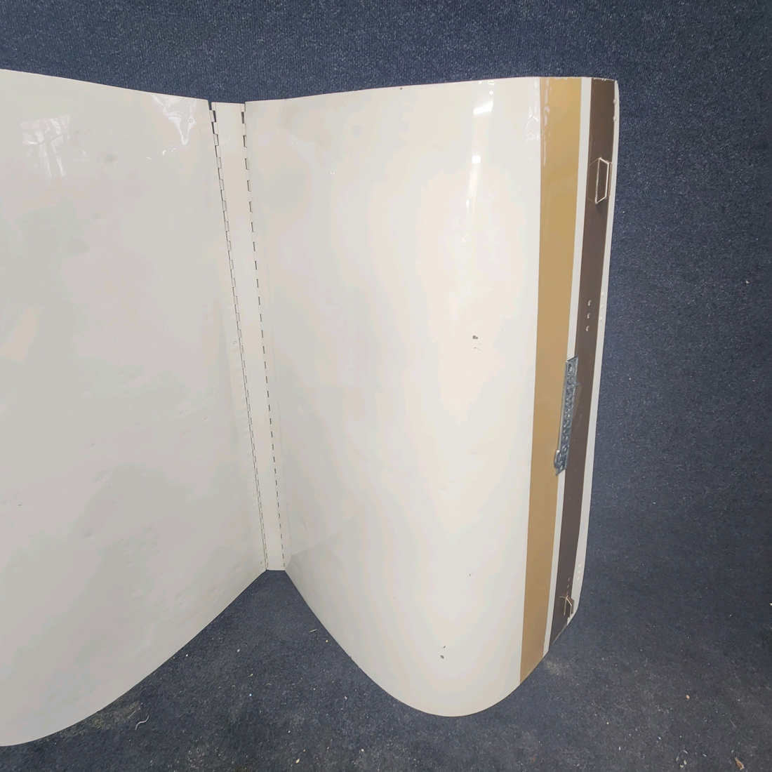 Used aircraft parts for sale, 35-910321-603 Beechcraft F33A UPPER COWLING ENGINE ASSY
