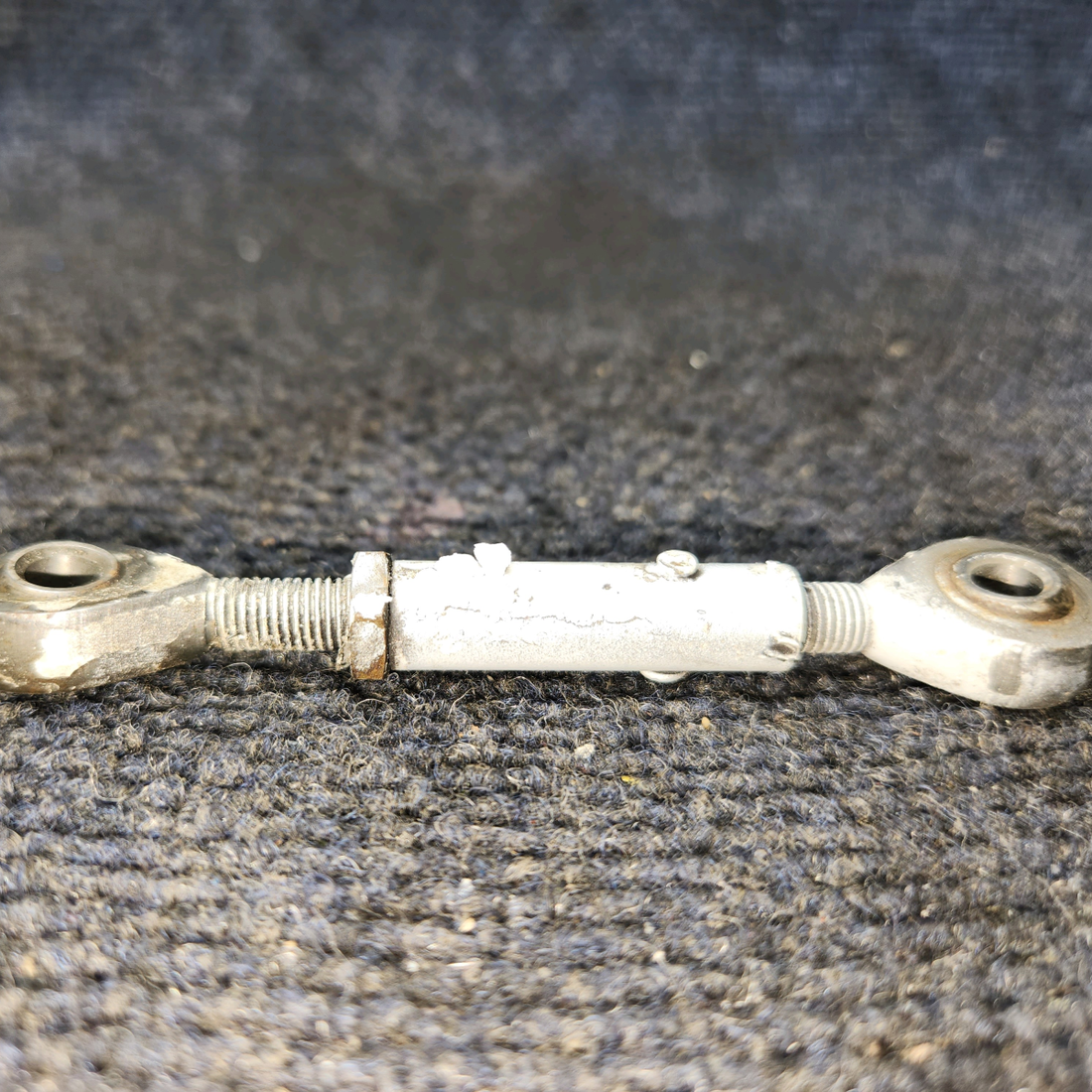 Used aircraft parts for sale, 35-815056-2 BEECHCRAFT 95-55B Main Landing Gear Door Tube – Price per Each