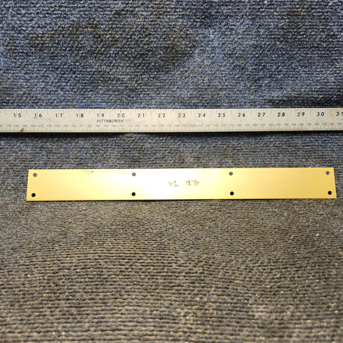 Used aircraft parts for sale, MC0411545-2 cessna 150G Inboard Seat Rail