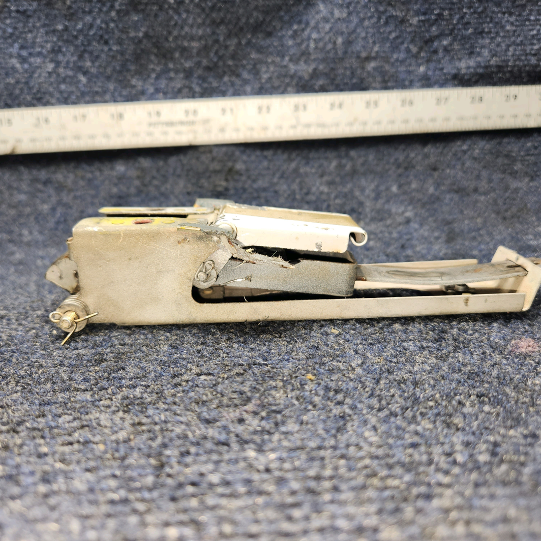 Used aircraft parts for sale, 754-216 PIPER PA-24-250 Latch Assy Cabin Door