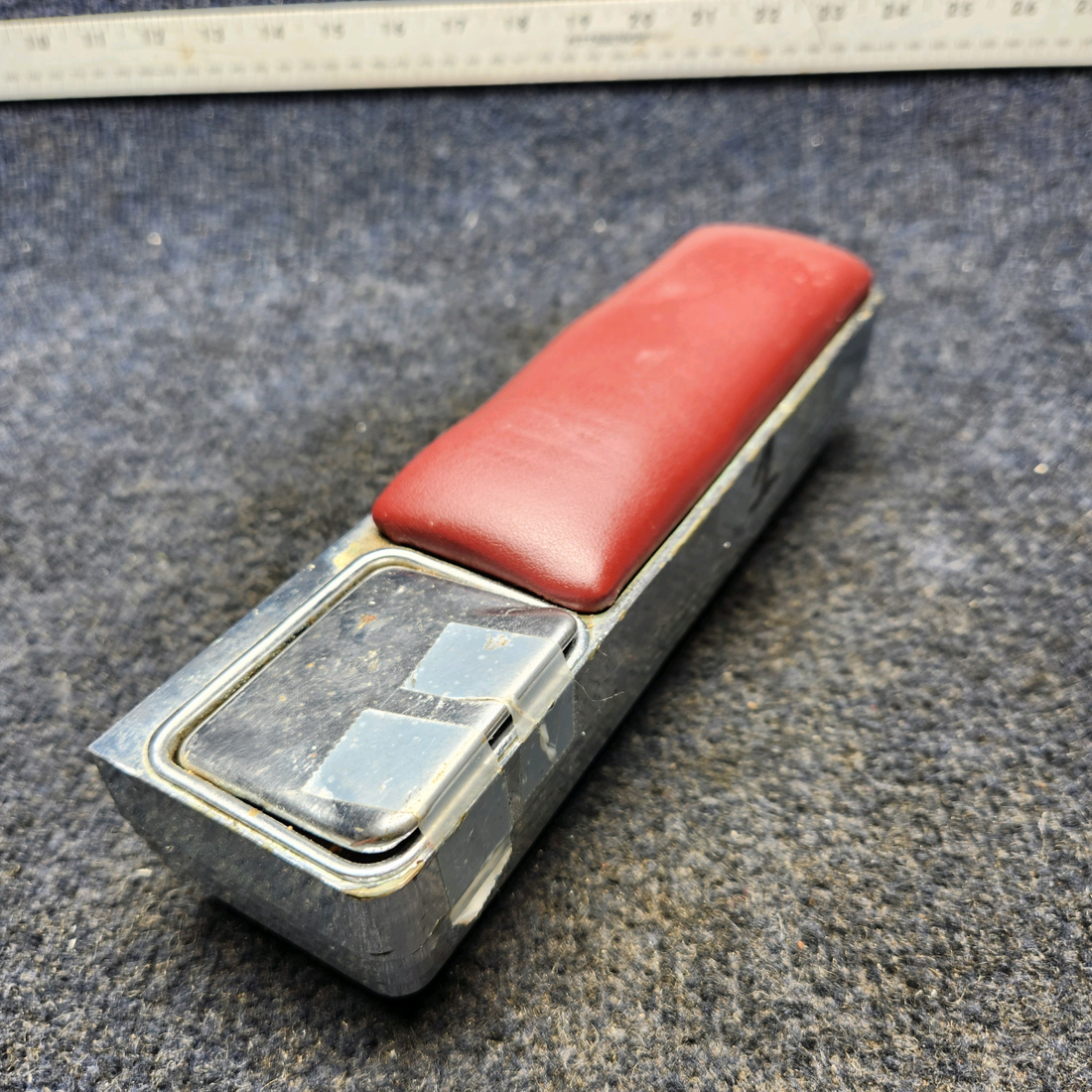 Used aircraft parts for sale, 66710-017 Piper PA32RT-300 ARMREST ASSY MIDDLE RH / AFT RH W/ ASH TRAY