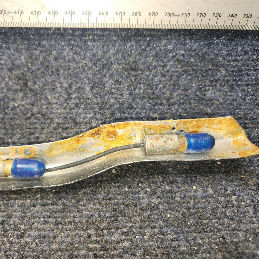 Used aircraft parts for sale, 96-534075-13 BEECHCRAFT 95-55B Reflector Assembly with Lamp Holder