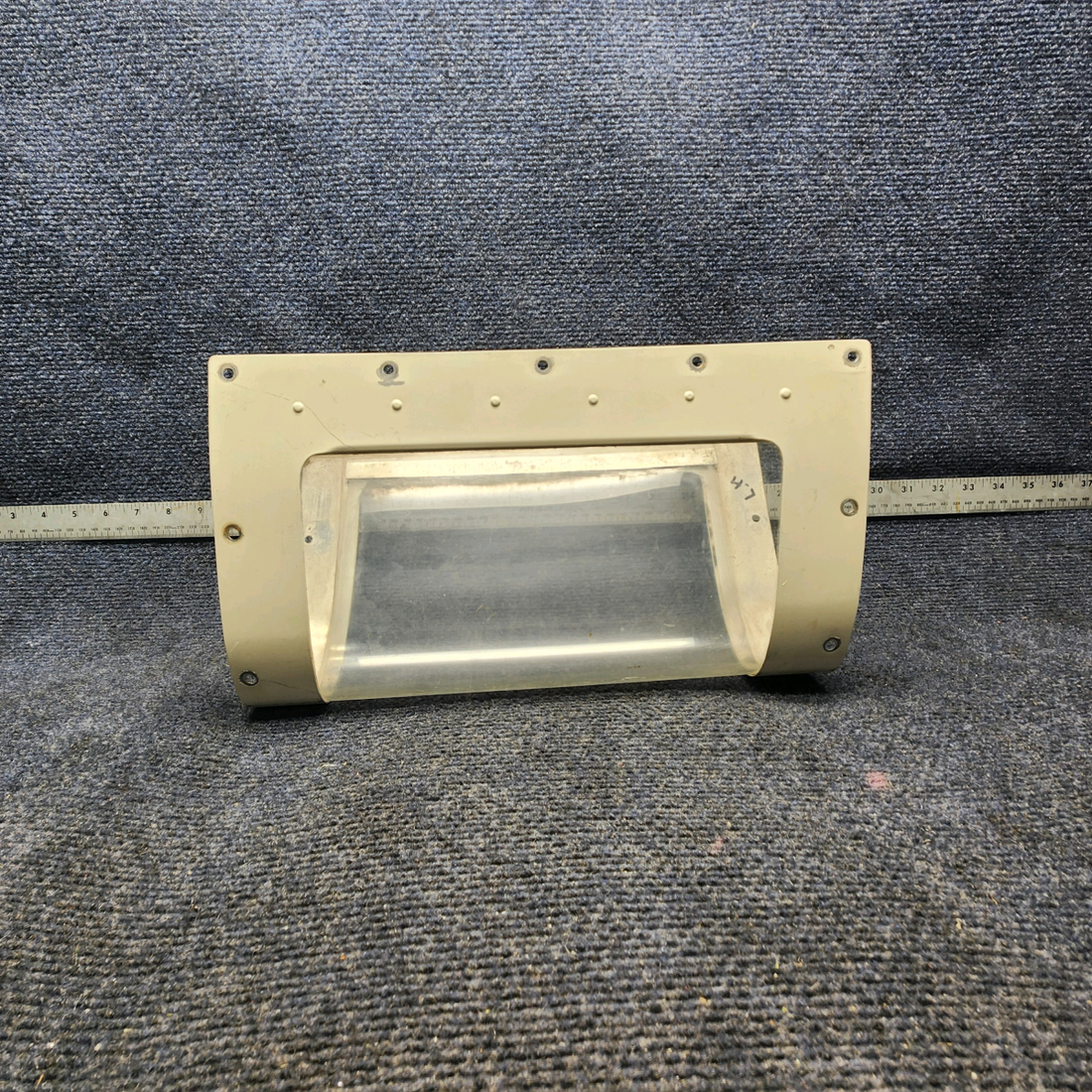 Used aircraft parts for sale, 0523115-2 CESSNA 172K LANDING LIGHT LENS AND RETAINER