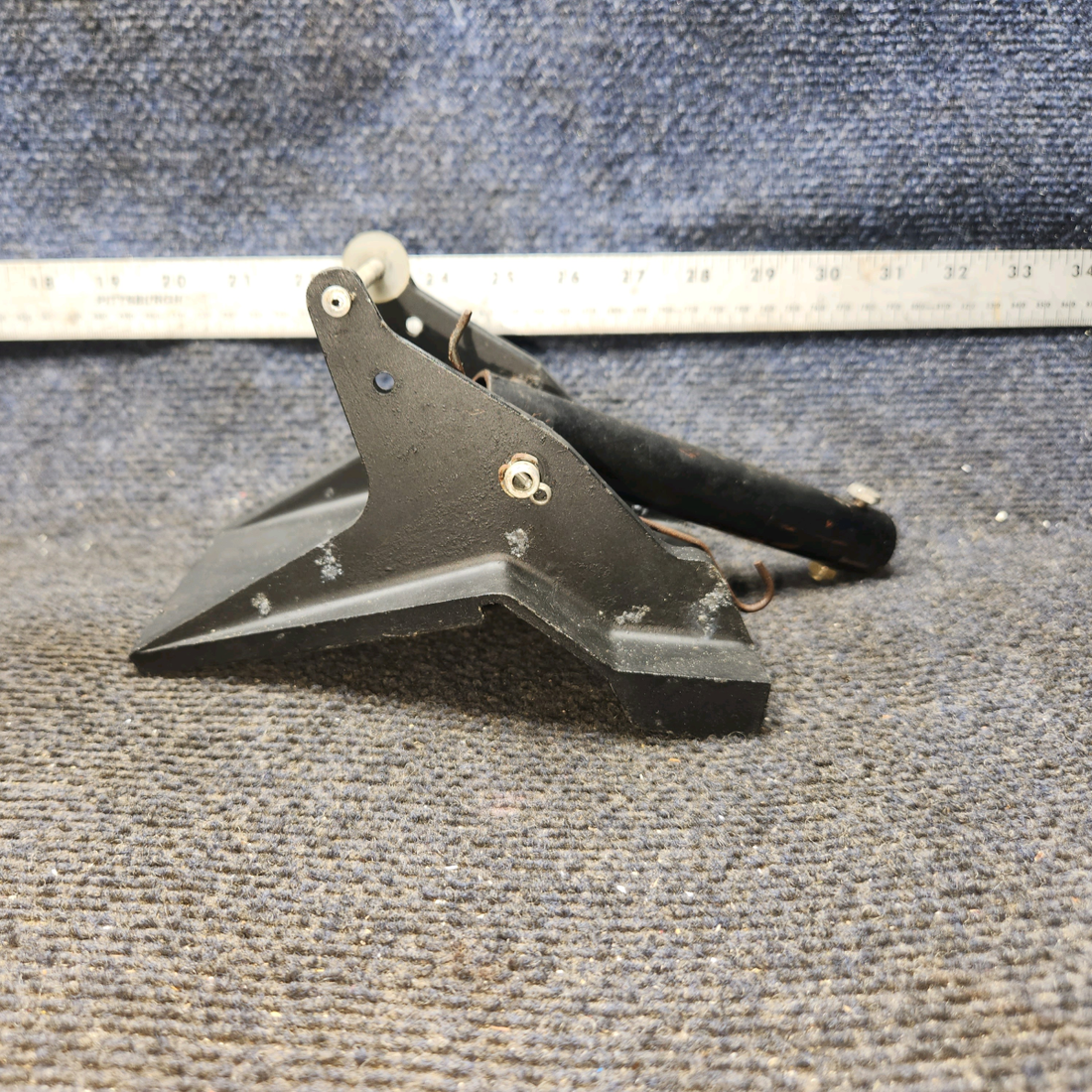 Used aircraft parts for sale, 1460320-1, 0411307, 1460505-1 Cessna 172F Rudder Pedal Spring & Arm