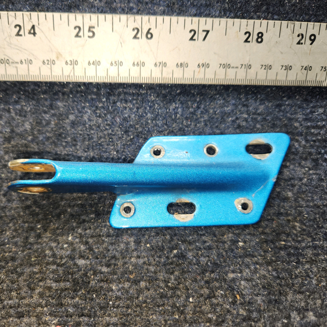 Used aircraft parts for sale, 79475-008 Piper PA28-161 Lower Cabin Door Hinge Assy