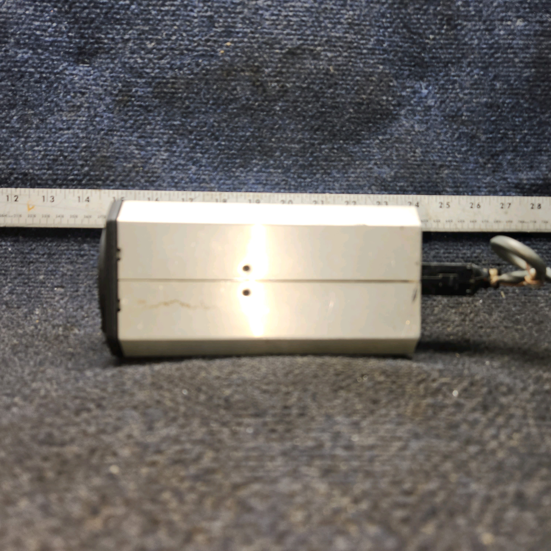 Used aircraft parts for sale, 066-3056-00 King KI-208 Beechcraft 95-B55 VOR / LOG indicator w / Connectors