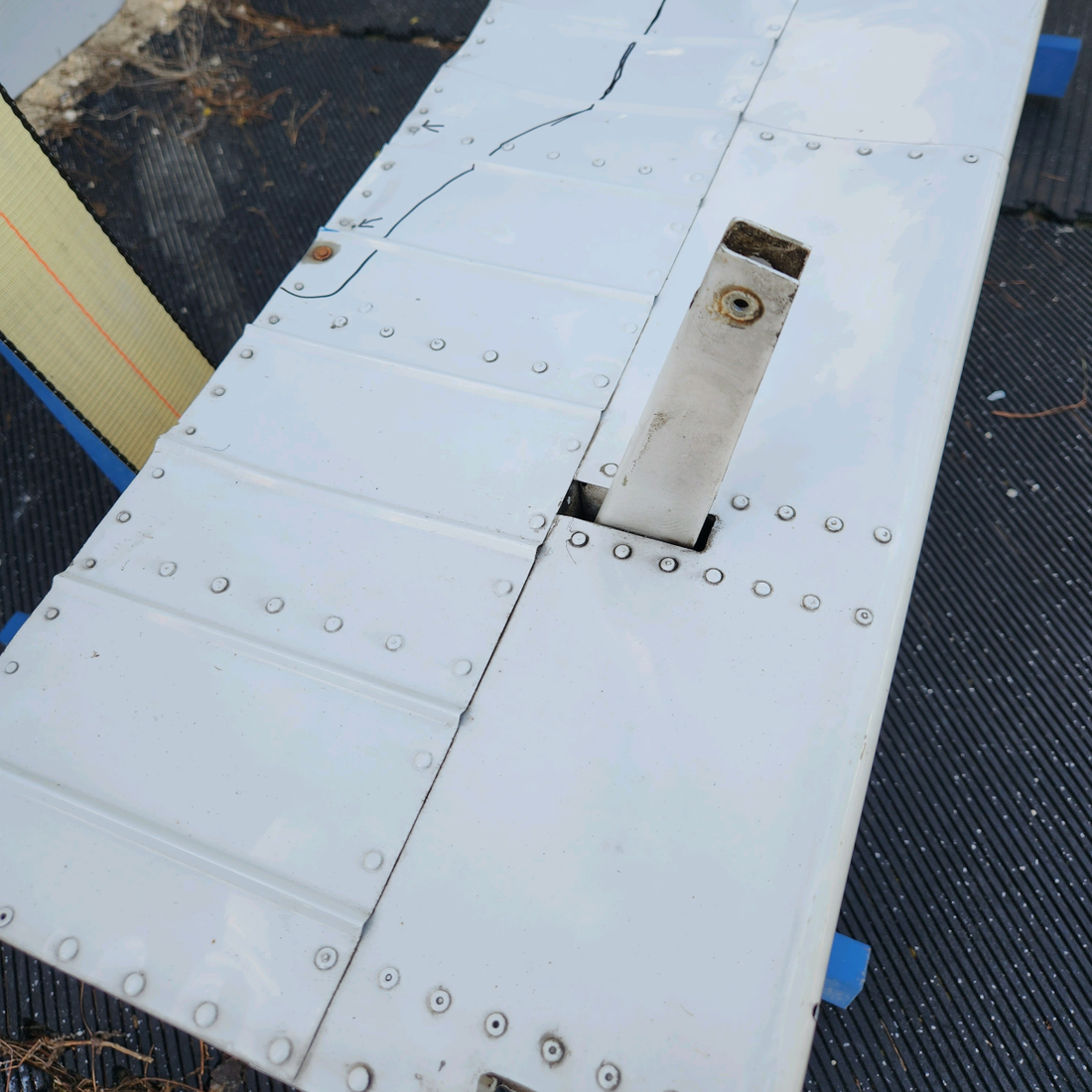 Used aircraft parts for sale, 69-160005-44 Beechcraft C23 SUNDOWNER FLAP ASSEMBLY RH "SEE PHOTOS FOR DETAILS"