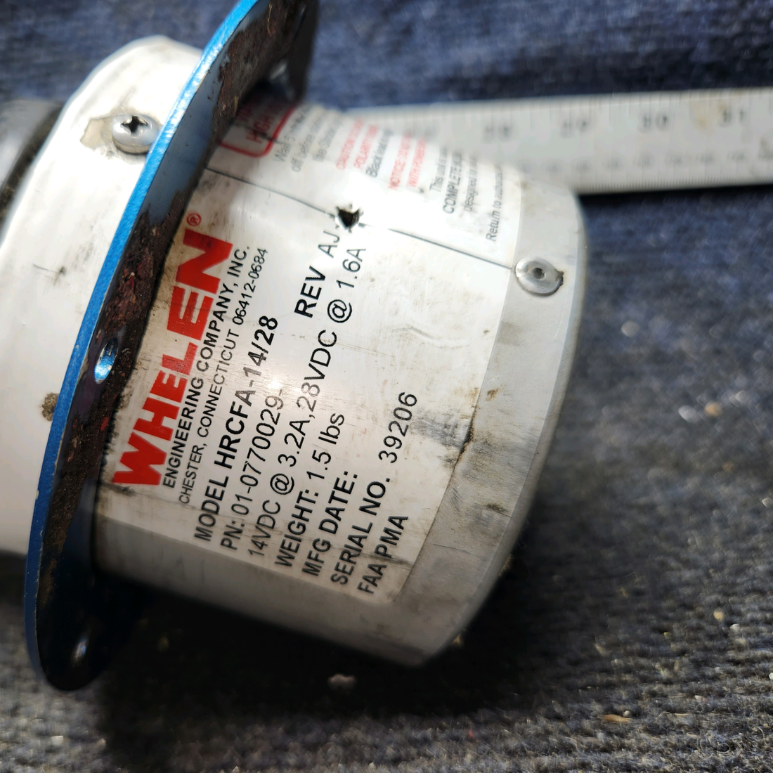 Used aircraft parts for sale, 01-0770029 Whelen HRCFA-14/28 cessna 150G Self-Contained Strobe Beacon