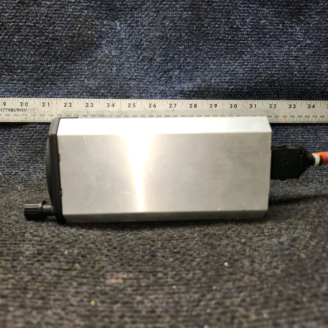 Used aircraft parts for sale, 066-3056-02 Bendix King Beechcraft C23 SUNDOWNER KI-208 VOR/LOC Indicator – 11–33 Volts