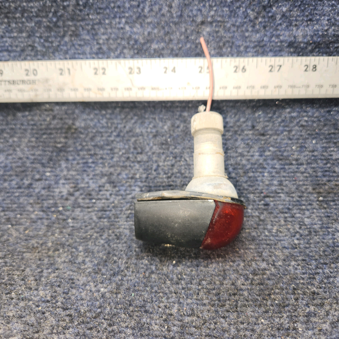 Used aircraft parts for sale, 30-0009-35 American Gruman A1A CRIMES WING POS LIGHT 12 VOLTS