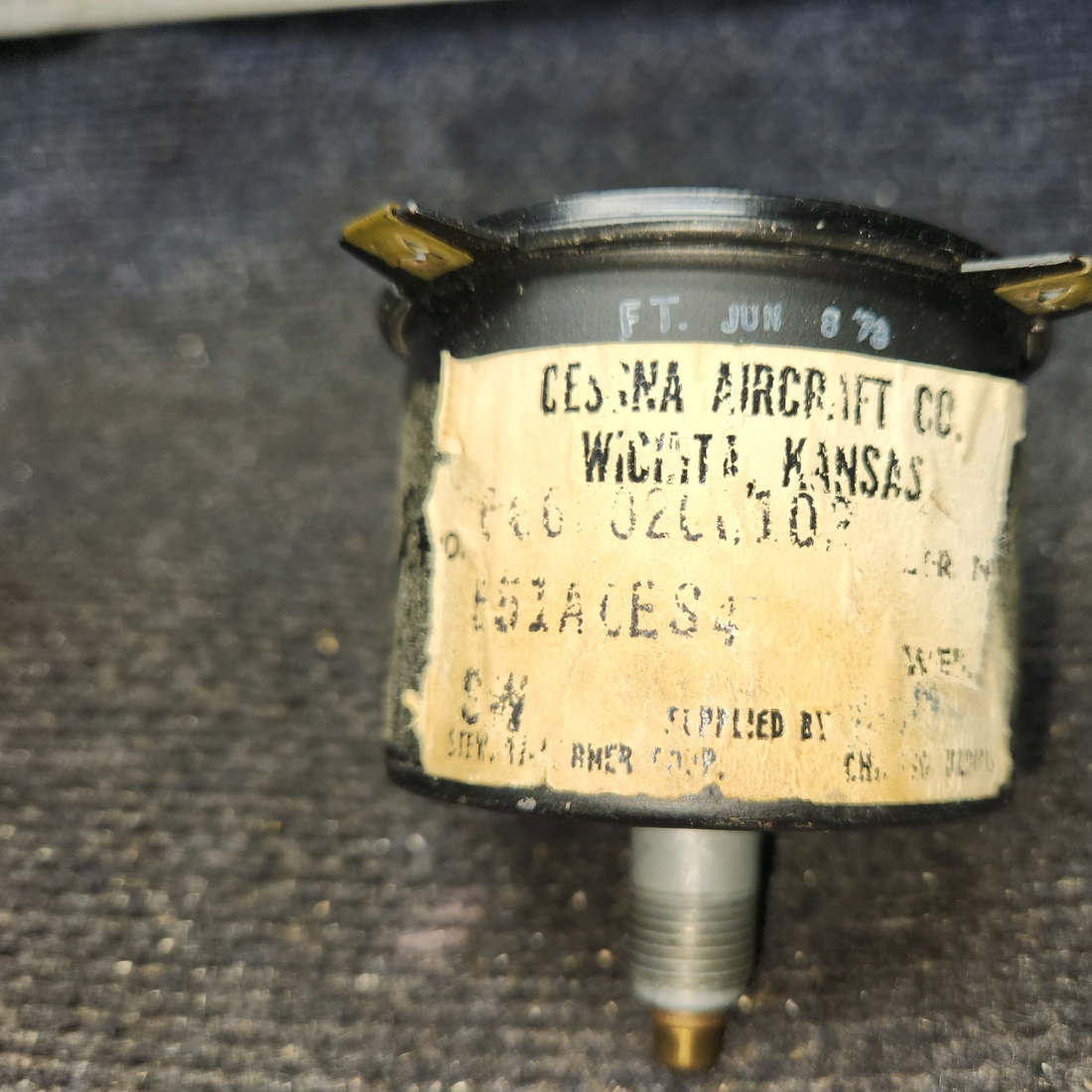 Used aircraft parts for sale, 550-614 Piper PA32RT-300 Tachometer RPM