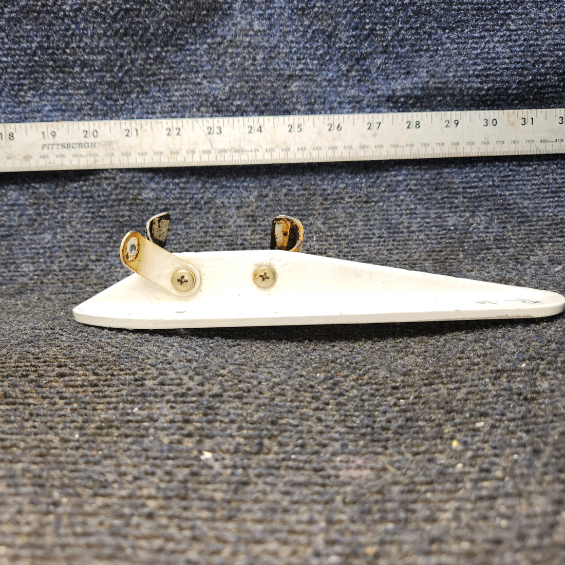 Used aircraft parts for sale, 0541155-1, 0541154-1 Cessna 172E Main Gear Entrance Bracket w/ Step - RH