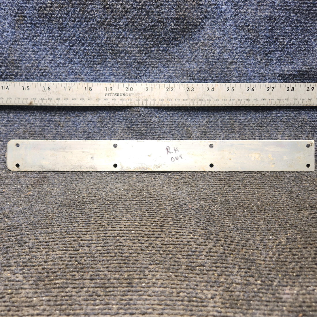Used aircraft parts for sale, 0410219-1 cessna 150G Outboard Seat Rail Assembly