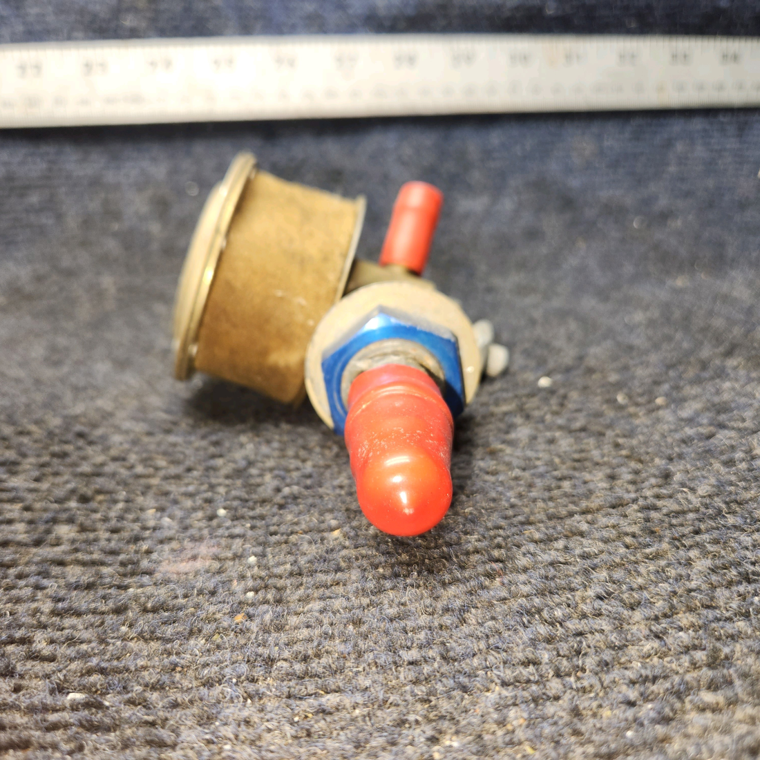 Used aircraft parts for sale, C482001-0401 Airborne Cessna 172RG Vacuum Regulator Valve