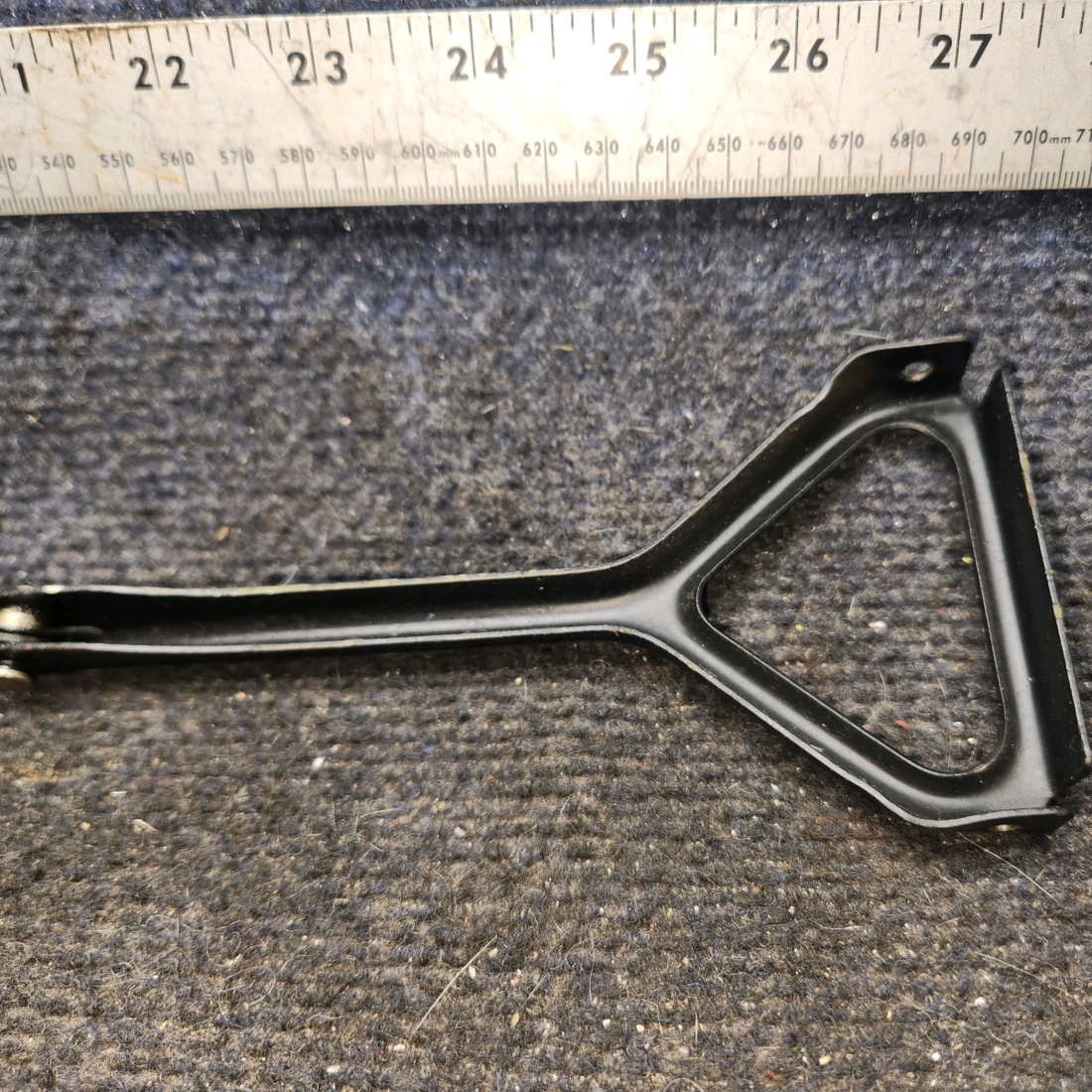 Used aircraft parts for sale, 0411564, 0411563 cessna 172N Dual Control Pedal Link with Bellcrank