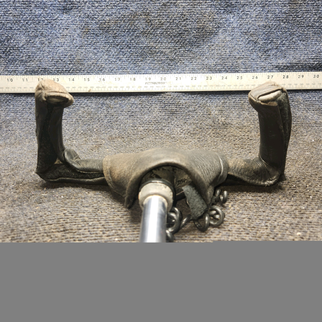 Used aircraft parts for sale, 0513240-4 cessna 150G Control Wheel (Yoke)