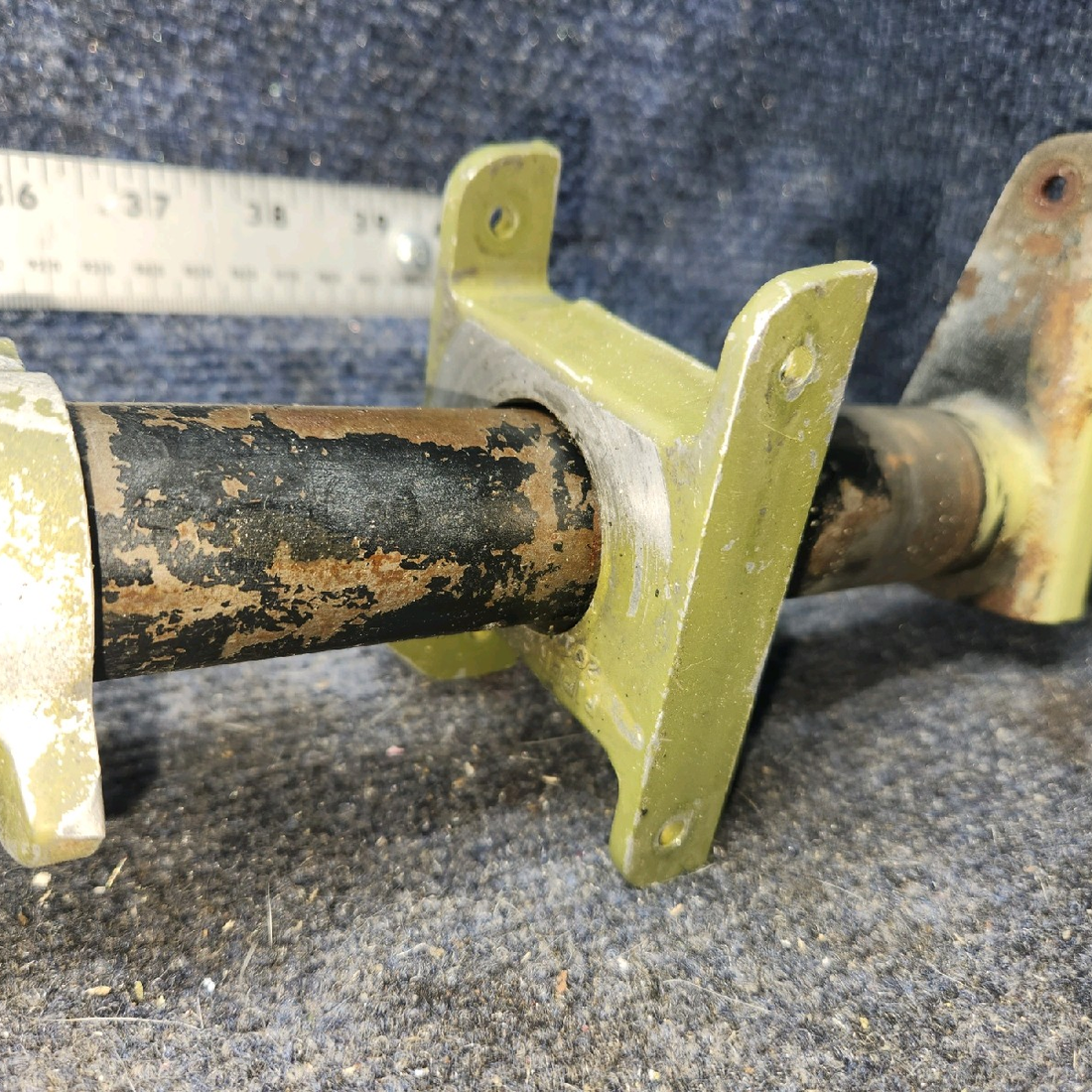 Used aircraft parts for sale, 62705-000 piper PA-28-181 Flap Torque Tube Assembly
