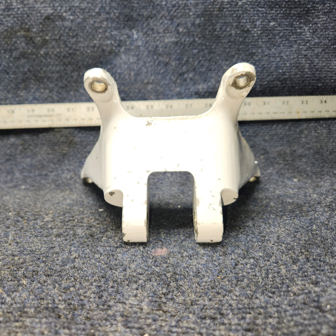 Used aircraft parts for sale, 2443001-3 Cessna 172RG Actuator Attach Fitting