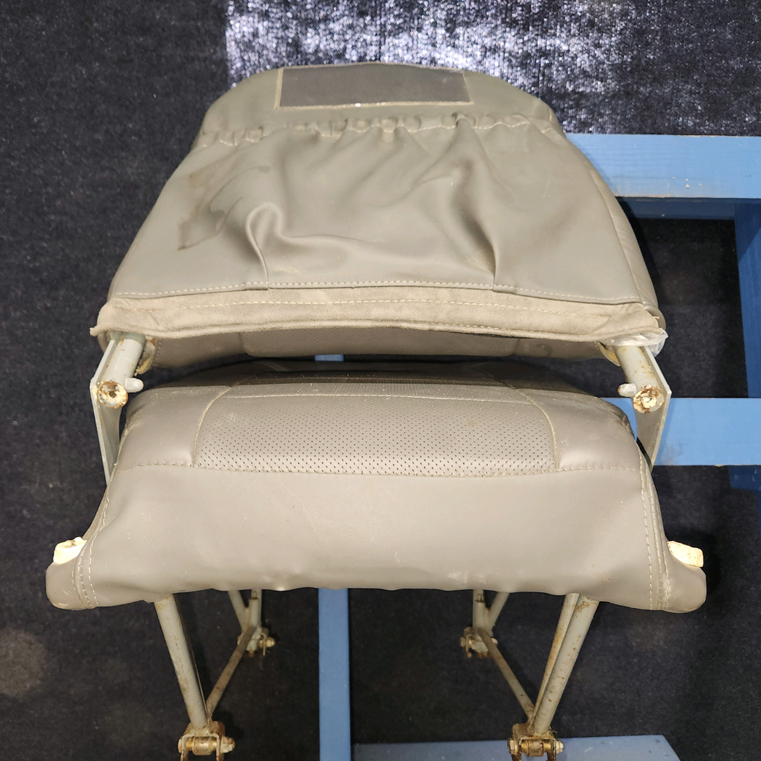 Used aircraft parts for sale, 68061-002, 99359-000, 99358-000 Piper PA-28-140 Complete Seat Upholstery Set with Most Interior Panels