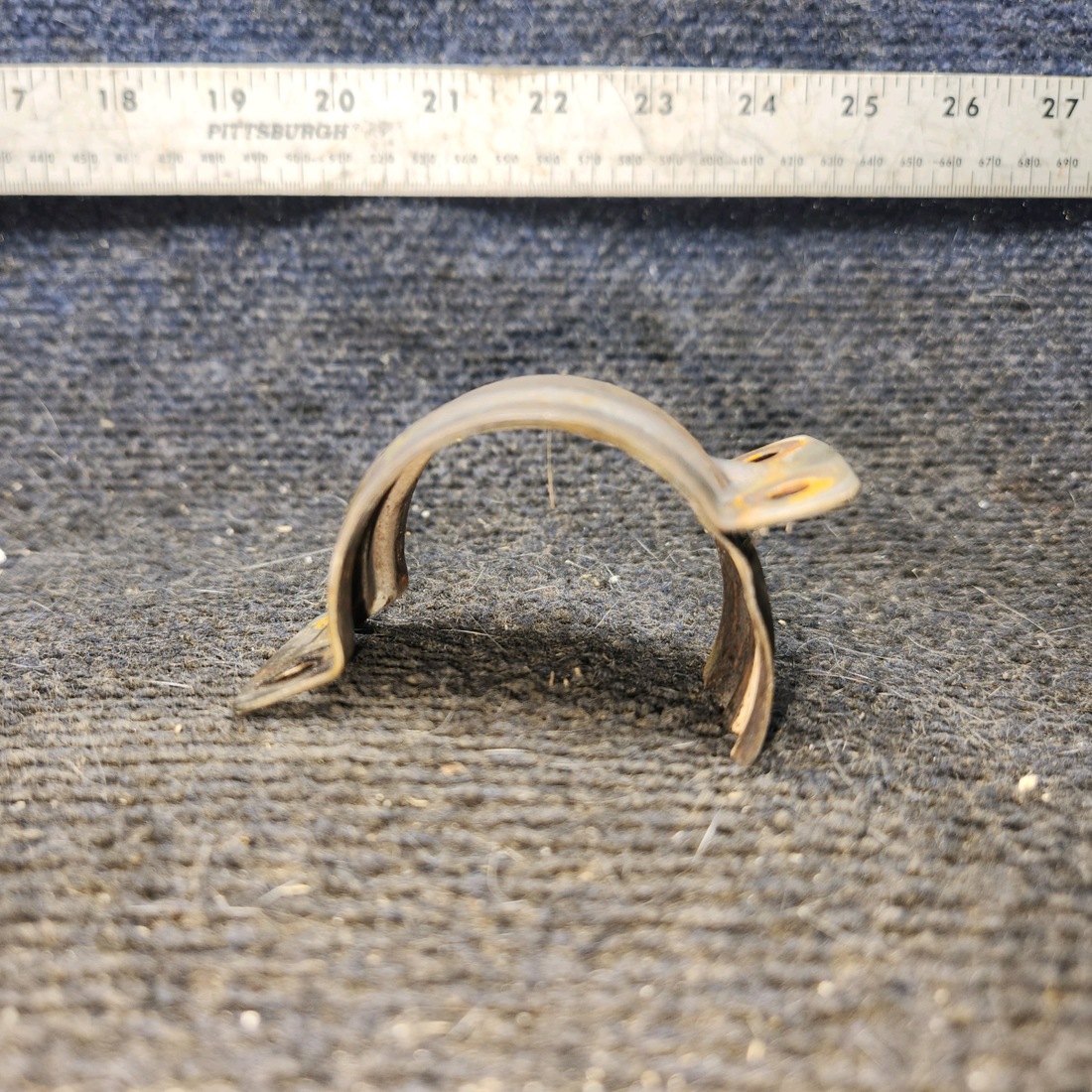 Used aircraft parts for sale, 1555014-2 cessna 172N Clamp Half