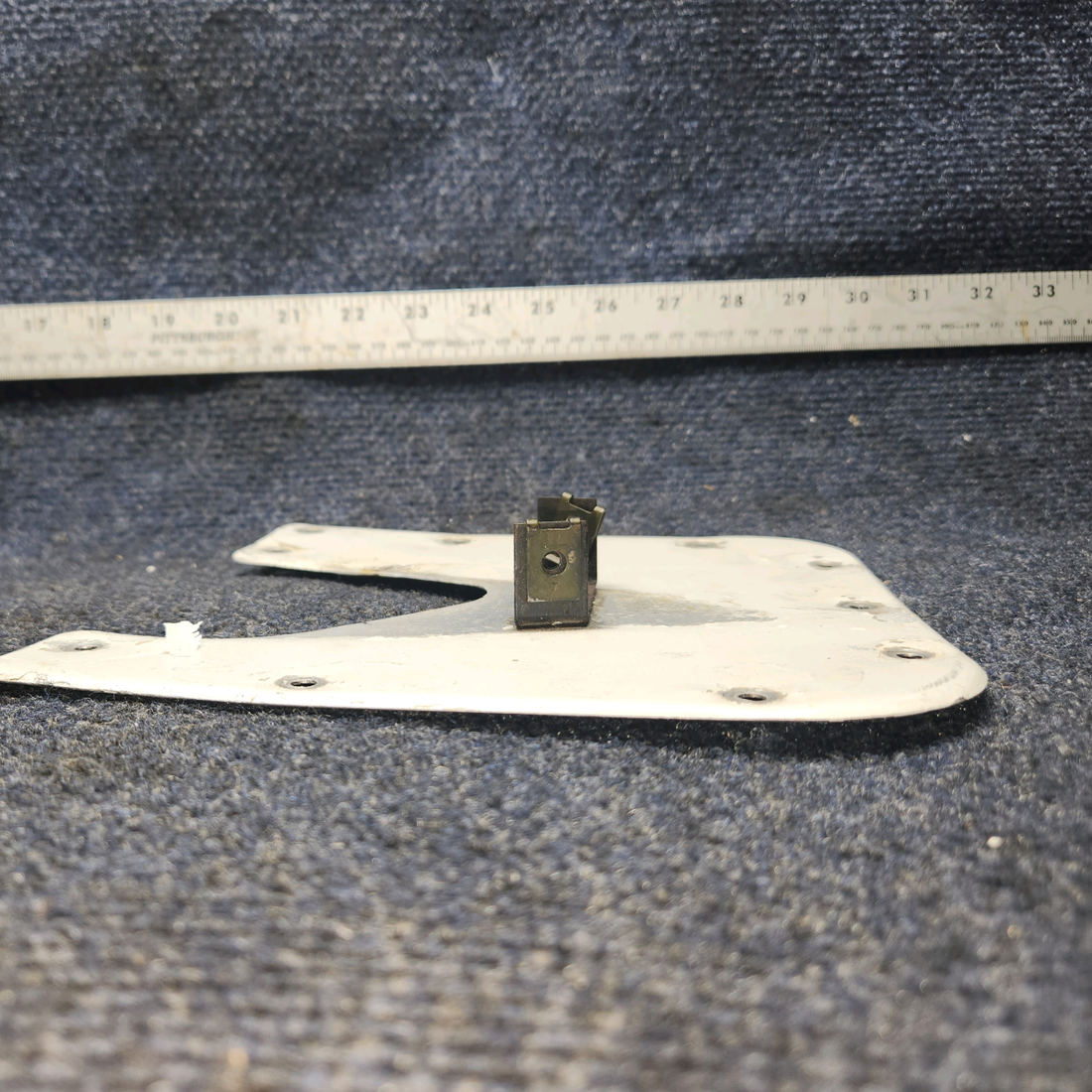 Used aircraft parts for sale, 65688-000 Piper PA28-140 Main Landing Gear Plate Assy LH