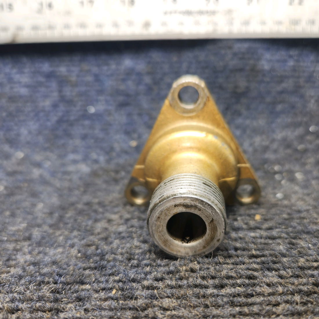 Used aircraft parts for sale, 641531 Continental O-300-D Cessna 172F Tachometer Drive Adapter Assy