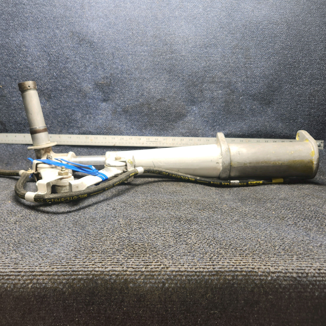 Used aircraft parts for sale, 35644-902 Piper PA28-140 Main Landing Assembly - LH