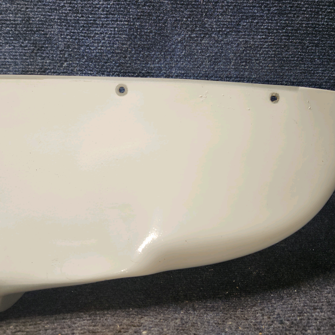 Used aircraft parts for sale, 0523565-29 cessna 150G Wing Tip Assembly – LH – Worn Paint, See Photos