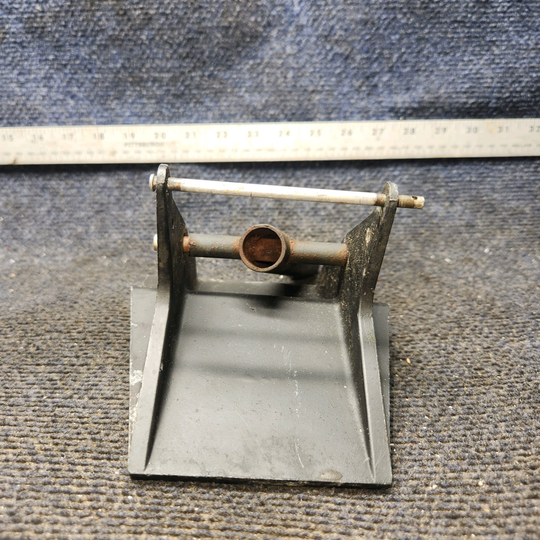 Used aircraft parts for sale, 1460320-1, 0411307 Cessna 172F Rudder Pedal & Arm